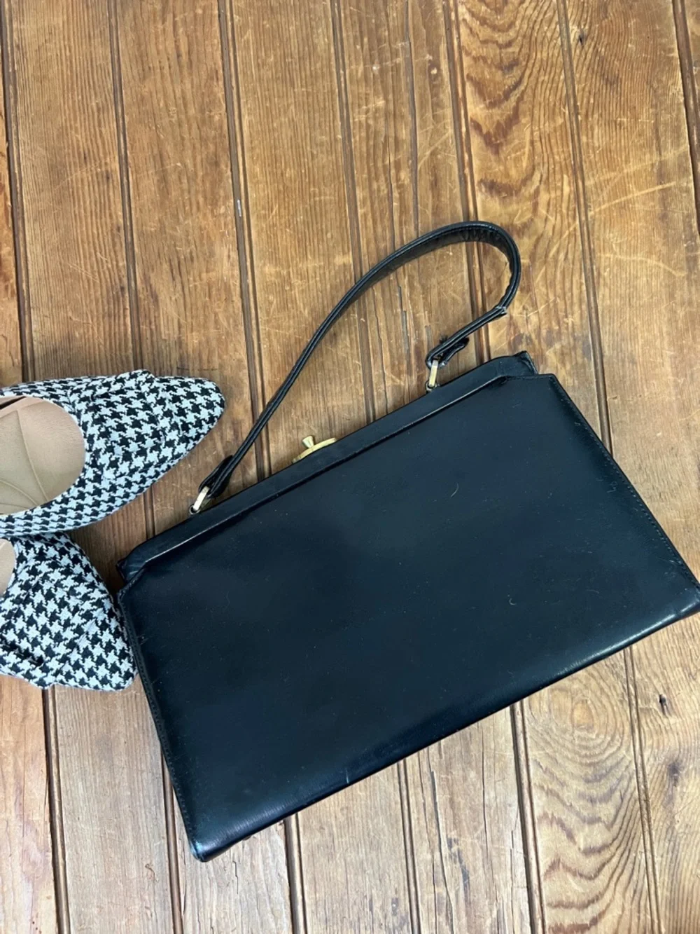 Vintage 60s leather bag Classic Black Top-Handle Women's gold to snap on top
